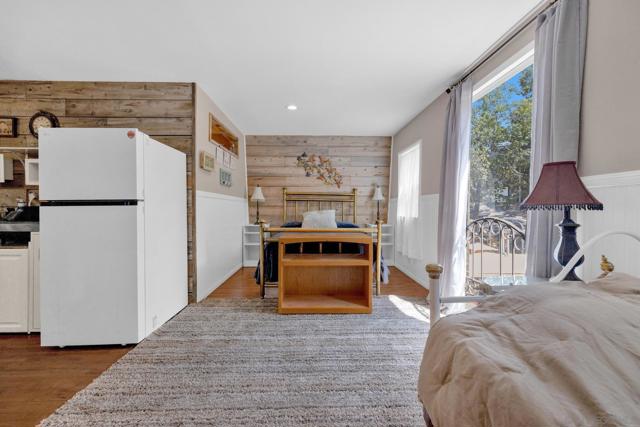 920 Chapin Dr, Julian CA: https://media.crmls.org/mediaz/187f4f87-a8eb-4a17-a612-73920bade2d7.jpg