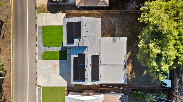 3708 Fairway Dr, La Mesa CA: https://media.crmls.org/mediaz/187f56f0-e726-4e8f-993c-861803a9d1e3.jpg