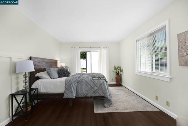 2326 Estrella Ct, Pinole CA: https://media.crmls.org/mediaz/187fa5cf-05ac-45b3-92f0-529f339312d5.jpg