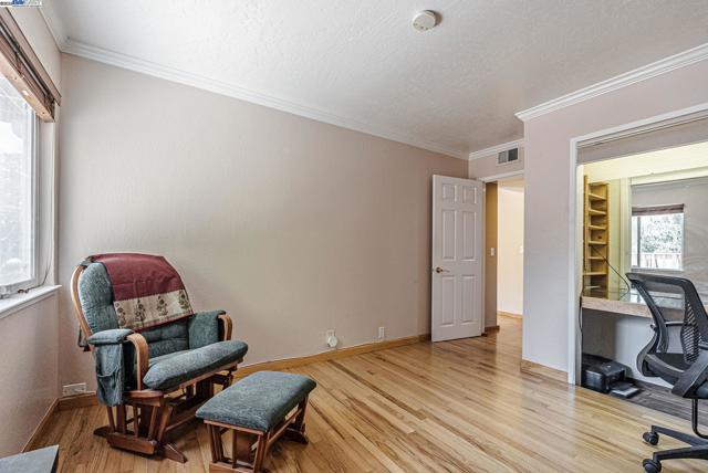 Image 26 of 60 For 25660 Paul Ct