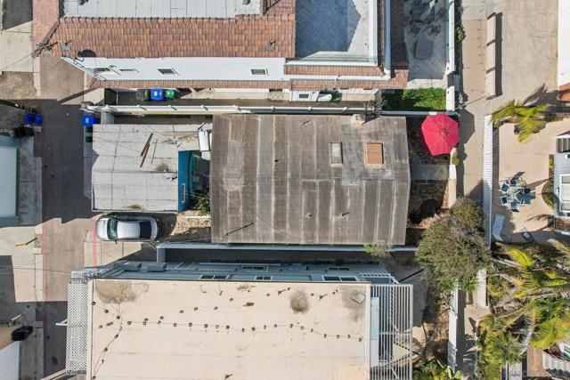 719 Jersey Ct, San Diego CA: https://media.crmls.org/mediaz/1880ab0c-7c7a-4a3a-8a6a-6cac0dfcc6db.jpg