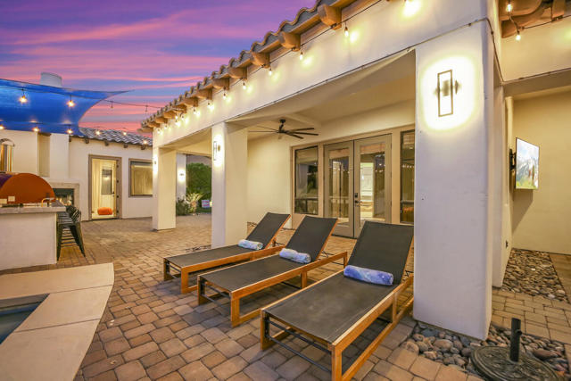 81107 Carefree Drive, Indio CA: https://media.crmls.org/mediaz/18835149-12b2-485c-92fb-9794b6c4a15e.jpg