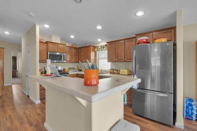 1285 E Washington, El Cajon CA: https://media.crmls.org/mediaz/1883748d-3a6f-42c3-8410-cd6d9ea8dc60.jpg