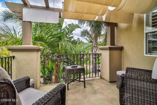 963 Corte Augusta, Camarillo CA: https://media.crmls.org/mediaz/1883bd70-05ca-4481-9575-215b5681ce89.jpg