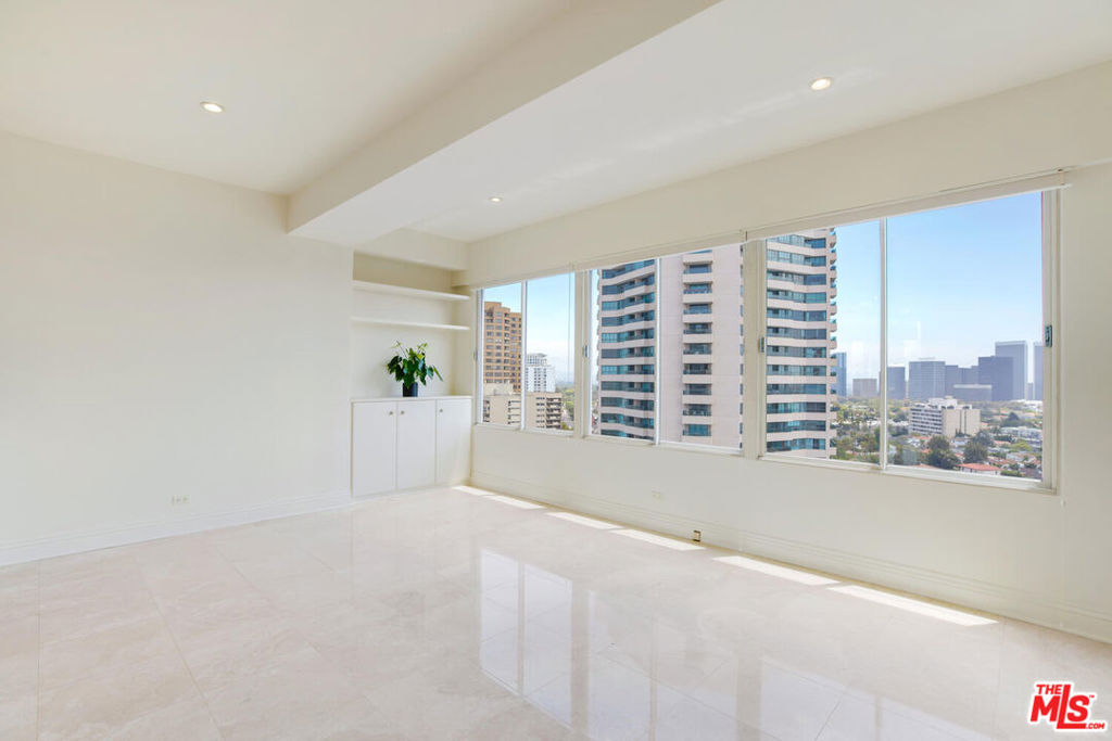 10501 Wilshire Boulevard #1906