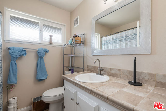 43818 Halcom Avenue, Lancaster CA: https://media.crmls.org/mediaz/188441cd-ac67-4b15-bfde-b832e6d8a5b1.jpg