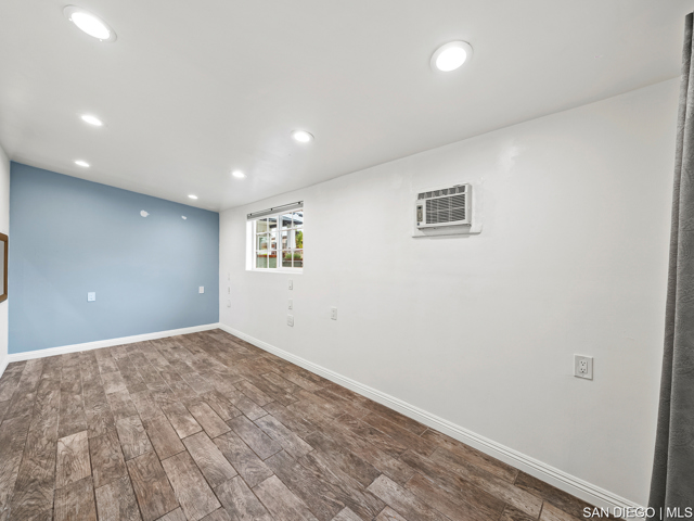 5949 Alleghany ST, San Diego CA: https://media.crmls.org/mediaz/1884eff5-7e9d-47e2-928e-e147581b4bc5.jpg