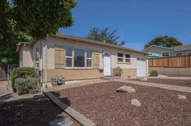 1259 Hillsdale Street, Seaside CA: https://media.crmls.org/mediaz/1885c7fa-0a18-41a1-8173-63bb36b02813.jpg