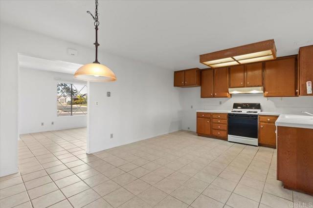 7502 Northrup Drive, San Diego CA: https://media.crmls.org/mediaz/18880792-1203-40b3-a082-0db7f5f443f8.jpg