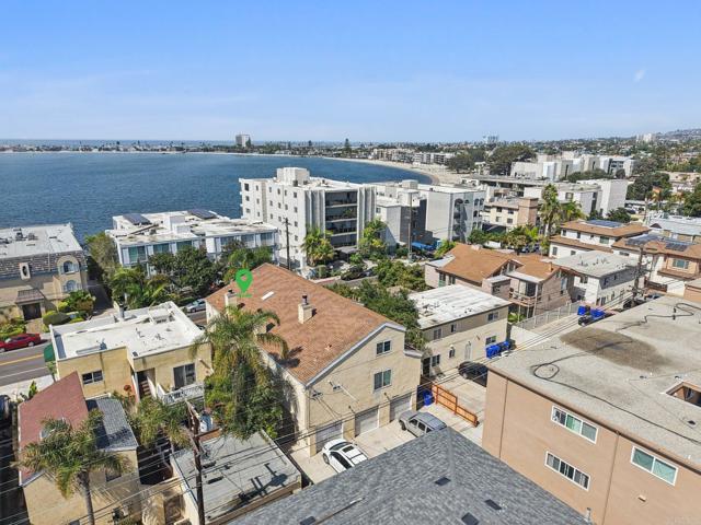 3843 Riviera Drive, San Diego CA: https://media.crmls.org/mediaz/18889125-4eea-40be-8188-0c4c8dec531e.jpg