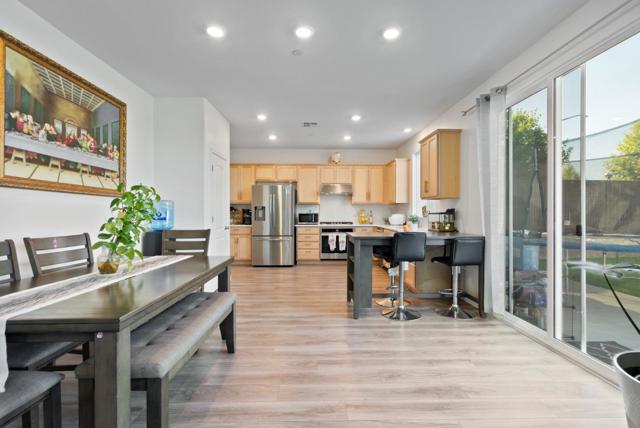 1455 Winzer Place, Gilroy CA: https://media.crmls.org/mediaz/188912a9-e9a6-4f60-a45c-82cf15be1b81.jpg