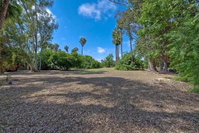 Detail Gallery Image 1 of 13 For 343 Hill Dr, Vista,  CA 92083 - – Beds | – Baths