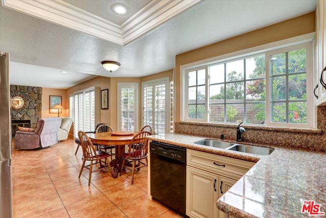 28682 Avenida Del Caballo, Laguna Niguel CA: https://media.crmls.org/mediaz/1889fb97-6d58-45be-ad29-49a9c452211d.jpg