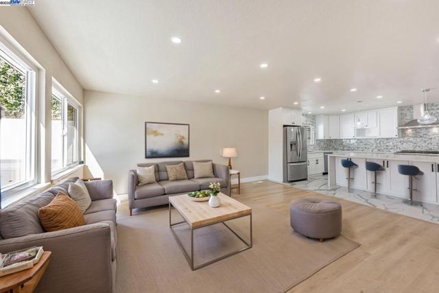 10745 Ridgeview Way, San Jose CA: https://media.crmls.org/mediaz/188a5168-f857-4229-b3ef-5dc2f3c48651.jpg