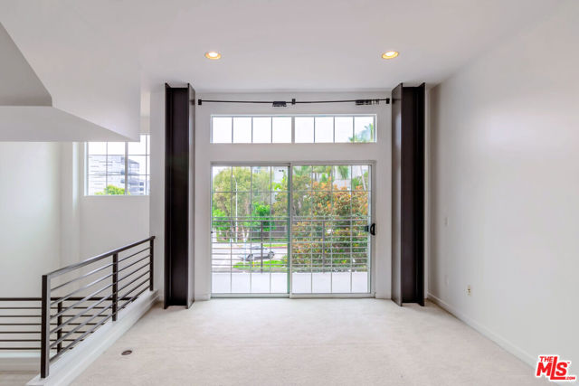 5350 Playa Vista Drive, 14 photo 11