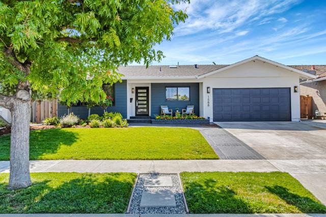 1588 Calle De Stuarda, San Jose CA: https://media.crmls.org/mediaz/188bfbce-c0fb-4d12-9988-e92d92ee7a48.jpg