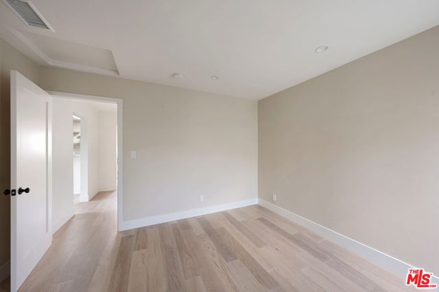 4718 Gaviota Avenue, Long Beach CA: https://media.crmls.org/mediaz/188c15c9-a123-44b1-b76e-cabc058d2273.jpg