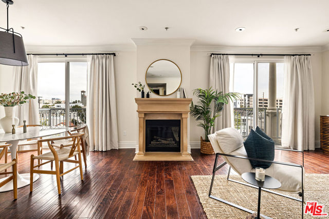1023 Wilcox Avenue, Los Angeles CA: https://media.crmls.org/mediaz/188c72df-9e12-4d73-8362-4491c75a7f96.jpg