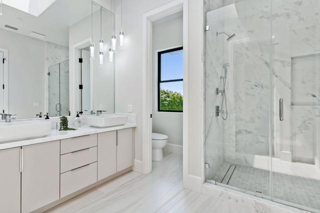 Image 39 of 75 For 9355 Lavell Street