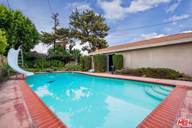 12259 Collins Street photo 3