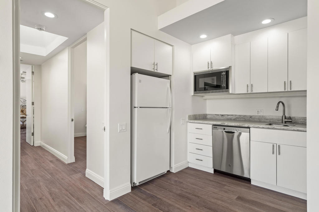 188ef773 5f31 4b23 9d97 7c102e5d4165