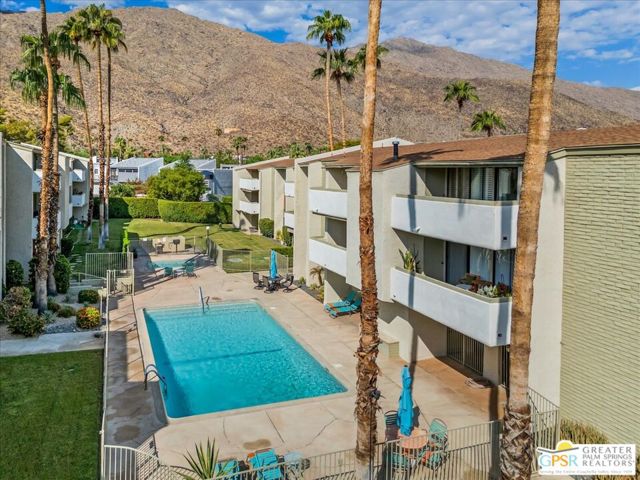 Details for 251 La Verne Way J, Palm Springs, CA 92264