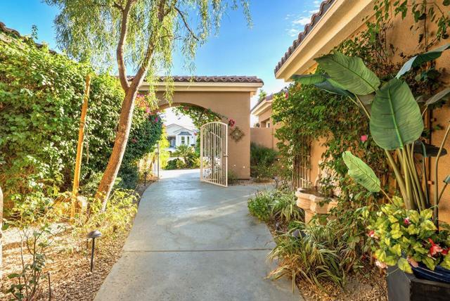 6 Dickens Court, Rancho Mirage, CA 92270