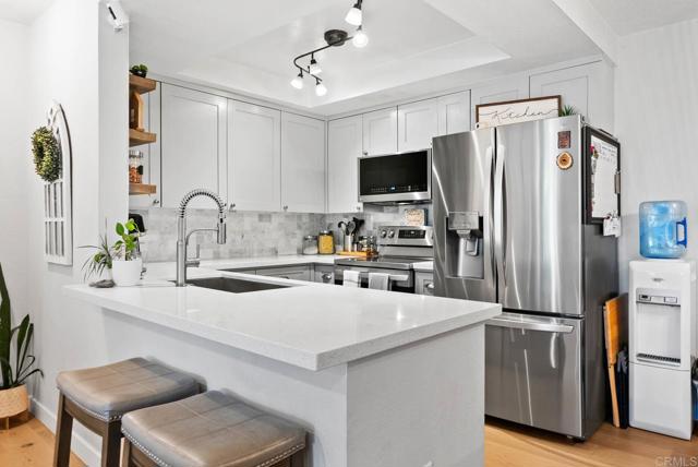 Detail Gallery Image 2 of 27 For 110 N 2nd Ave #27,  Chula Vista,  CA 91910 - 2 Beds | 2 Baths