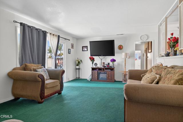 3666 Fournier Street, Oxnard CA: https://media.crmls.org/mediaz/1890f19b-7308-402b-b9e0-ee5c887c3790.jpg