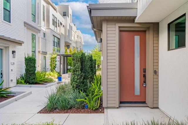 2910 Sanor Place, Santa Clara CA: https://media.crmls.org/mediaz/1891625c-831d-494f-9570-b507826296b8.jpg