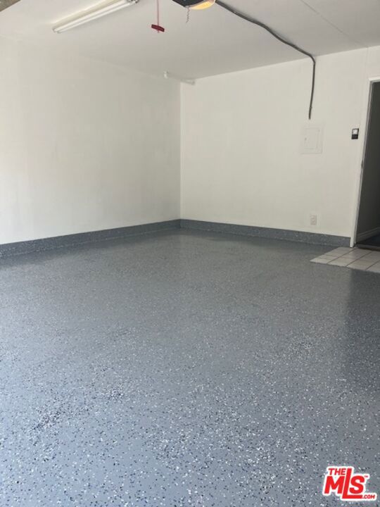 533 W 219th Street, Carson CA: https://media.crmls.org/mediaz/1891c02b-6c03-4f74-8f31-2e4727cf2731.jpg