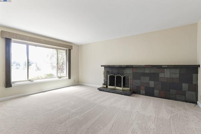 1128 Verona Ave, Livermore CA: https://media.crmls.org/mediaz/18934dc3-7073-48a4-a730-c1a464c77ee0.jpg