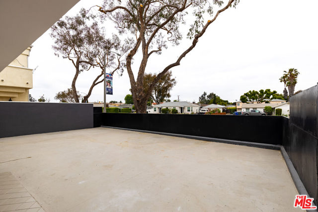 2656 W Carson Street, Torrance CA: https://media.crmls.org/mediaz/18939b35-a2ba-4b3b-a1ad-3c2289c073be.jpg