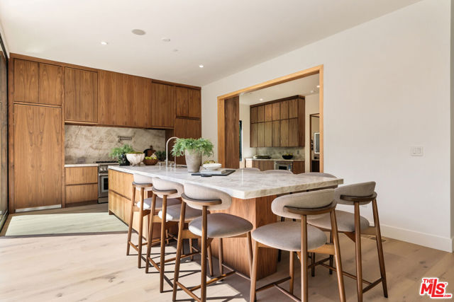 Drew Fenton | 1185 Mcclellan Drive Los Angeles CA | MLS: 7420887