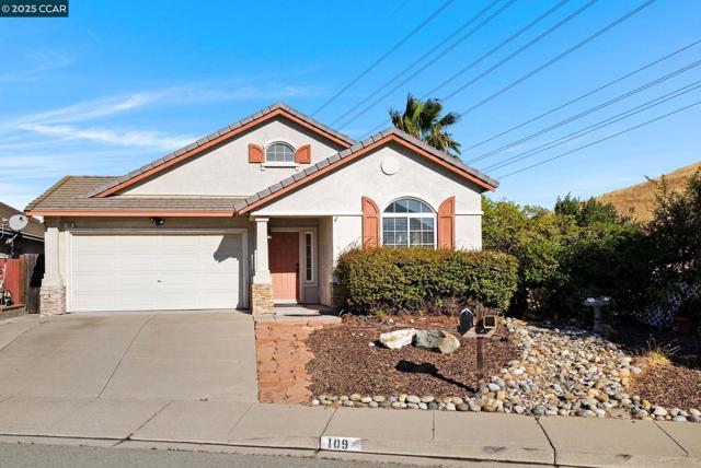 109 Greenmeadow Cir, Pittsburg CA: https://media.crmls.org/mediaz/1894ced2-9648-4a88-acce-584d5f73b378.jpg