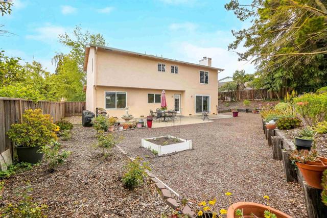 11868 Bloomington Way, Dublin CA: https://media.crmls.org/mediaz/1894f0ba-0ea5-4b80-a4df-00d0399966e4.jpg