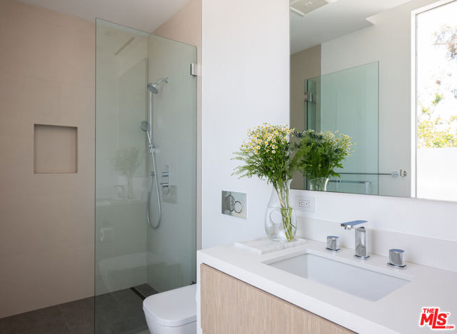 1920 Rial Lane, Los Angeles CA: https://media.crmls.org/mediaz/1896710d-7a26-4789-bfa2-c499bb2d3617.jpg
