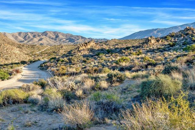 Image 18 of 80 For 57795 Big Horn Drive
