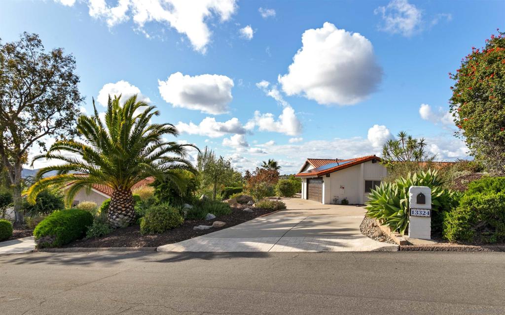 13324 Avenida La Valencia - photo 8