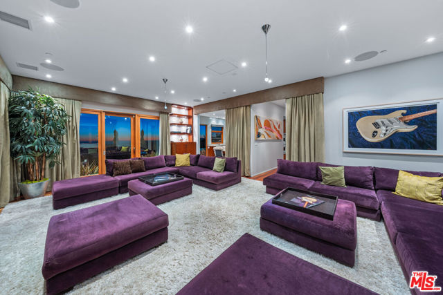 5 Bed Home for Sale in Malibu, California