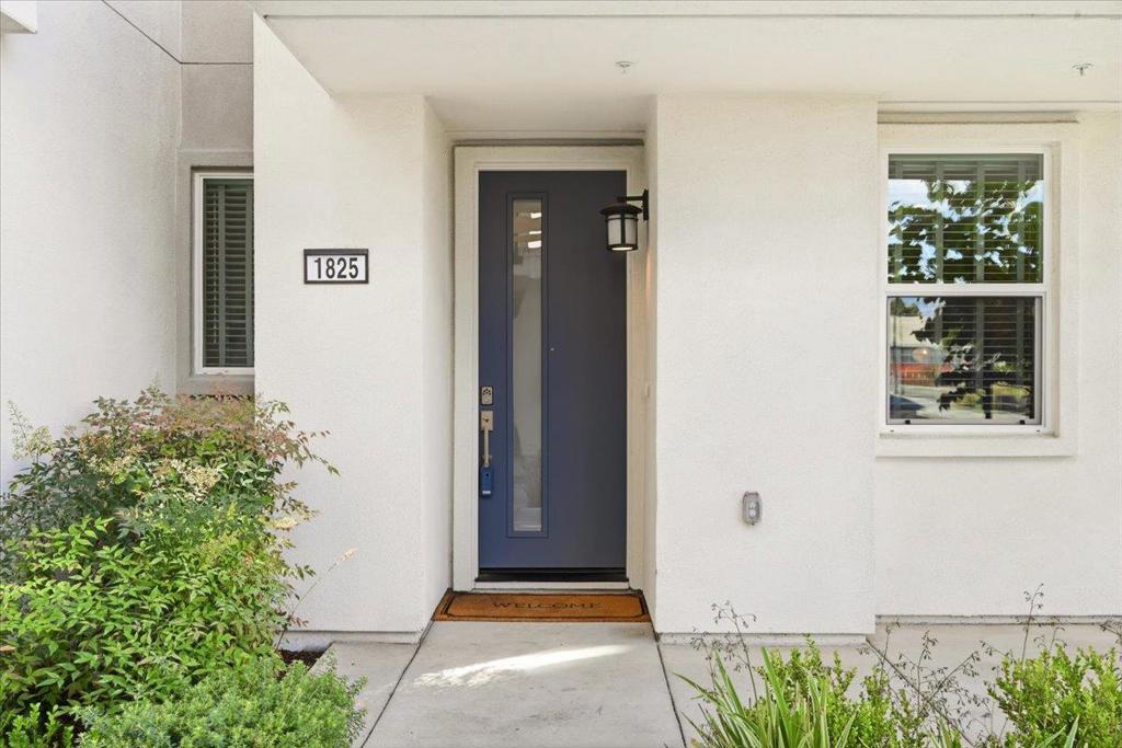 1825 Joshua Tree Circle