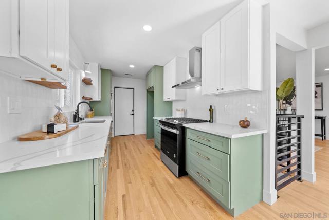 198 Croydon Ln, El Cajon CA: https://media.crmls.org/mediaz/18984f81-2343-4a95-b62e-962133fb9fa8.jpg