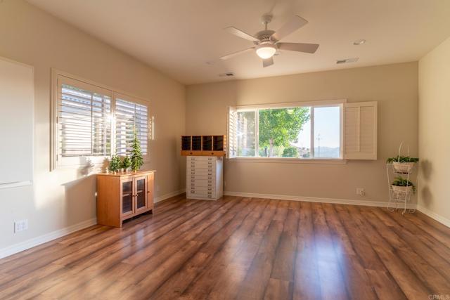 30646 Red Hawk Road, Valley Center CA: https://media.crmls.org/mediaz/18995192-7551-43cf-a9c4-c0f96689a3ef.jpg