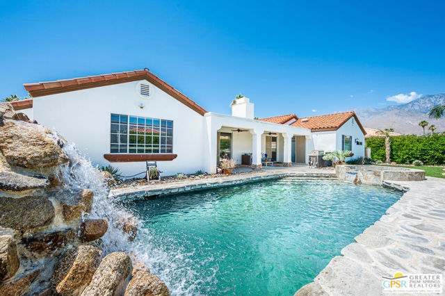 3770 Torito Circle, Palm Springs CA: https://media.crmls.org/mediaz/1899edd0-9c44-48d4-8914-577d1658a62a.jpg