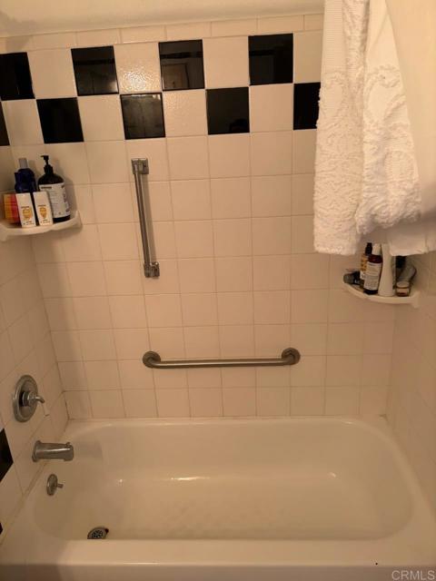 Detail Gallery Image 10 of 15 For 3030 Alta View Dr #C 207,  San Diego,  CA 92139 - 2 Beds | 2 Baths