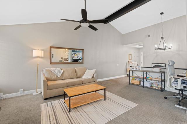 Detail Gallery Image 7 of 40 For 5987 Gaines St, San Diego,  CA 92110 - 2 Beds | 2/1 Baths