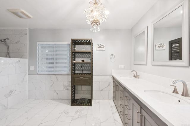 139 Parnassus Circle, Oceanside CA: https://media.crmls.org/mediaz/189b6cd7-3b7c-435b-a7f9-0a6ff969f882.jpg