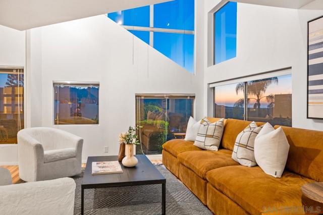 2506 Via Merano, Del Mar CA: https://media.crmls.org/mediaz/189c50a7-5bde-4210-94ec-f5abad8e6fb4.jpg