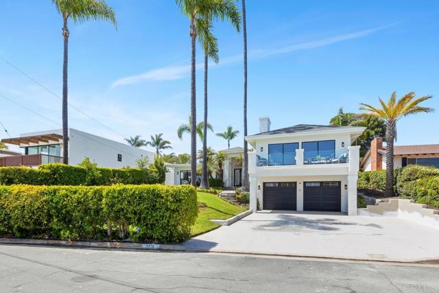 5918 Germaine Lane, La Jolla CA: https://media.crmls.org/mediaz/189c5916-47bc-4726-b305-7233b212b805.jpg