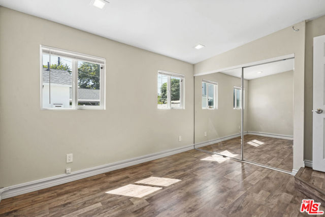 22014 Covello Street, Canoga Park CA: https://media.crmls.org/mediaz/189ca181-a9c2-4319-b867-dd6cb61cc068.jpg
